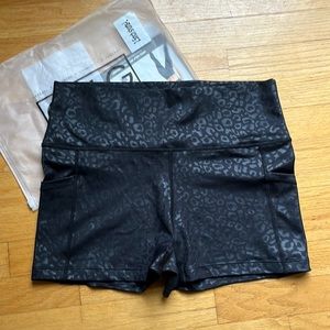 NWOT CVG 2.5” Black Leopard print workout shorts